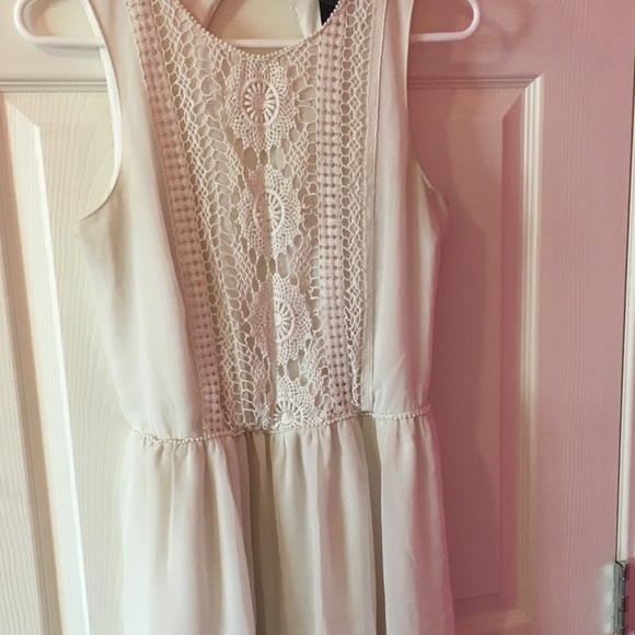 White Dress - Picture 1 of 2